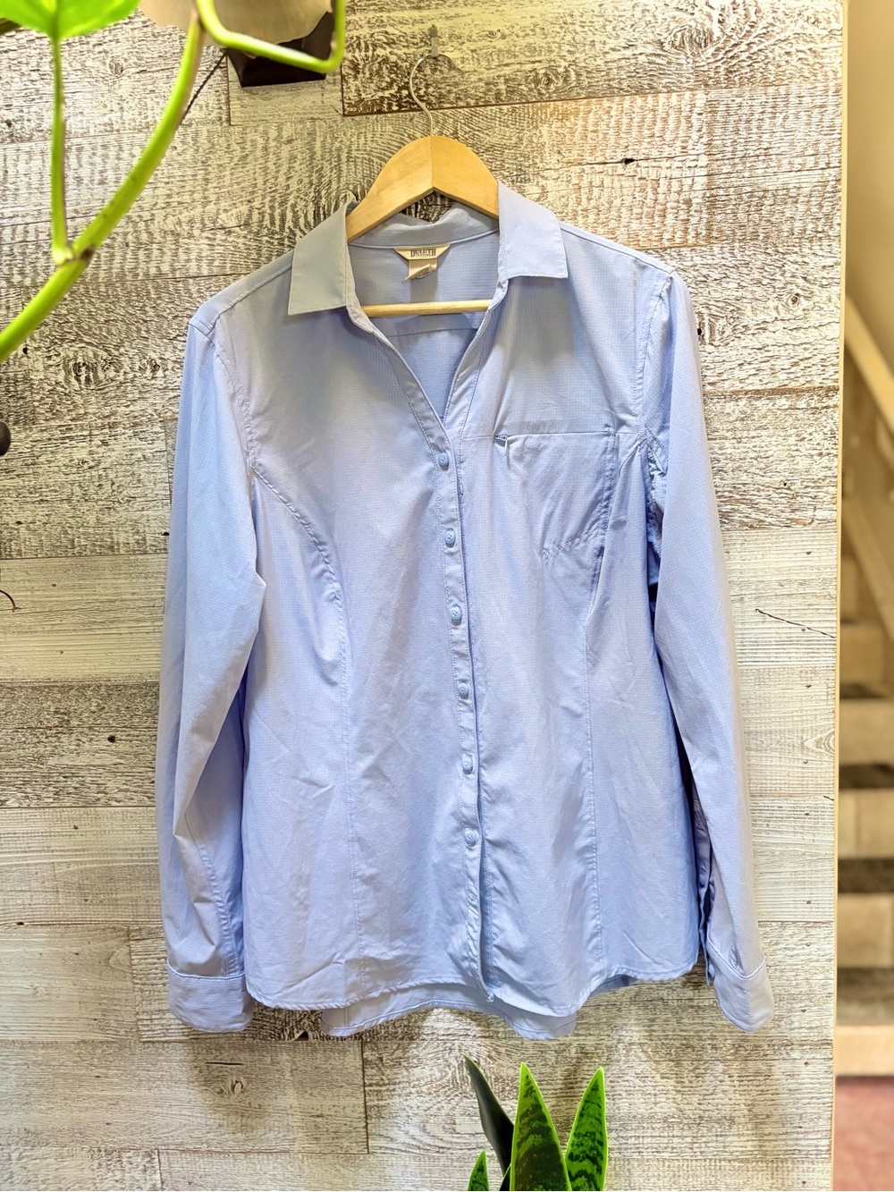 Duluth Trading Co. | Women's Breezeshooter Performance Shirt - L, Light Blue